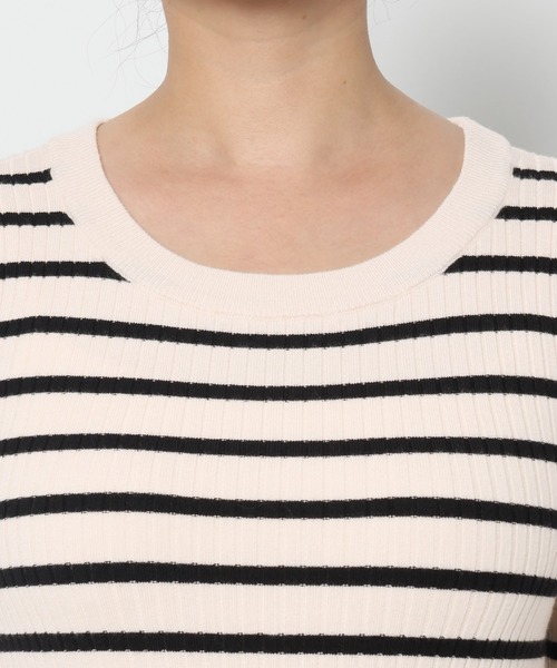 mysty woman（ミスティウーマン）の「【WEB限定】袖ボタンクルーネックニット　602805（ニット/セーター・レディース・ブラック/ネイビー/グレー/オフホワイト/レッド/ホワイト系その他/ブラック系その他/グレイッシュブルー・FREE）」の22枚目の写真