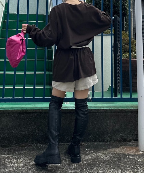 mi via loca（ミヴィアロカ）の「【GILDAN】UNWIND TIME ロゴロンT（Tシャツ/カットソー・レディース・ブラック/ホワイト/ダークブラウン/ベージュ・MEDIUM/X-LARGE）」の17枚目の写真