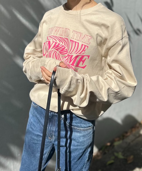 mi via loca（ミヴィアロカ）の「【GILDAN】UNWIND TIME ロゴロンT（Tシャツ/カットソー・レディース・ブラック/ホワイト/ダークブラウン/ベージュ・MEDIUM/X-LARGE）」の15枚目の写真