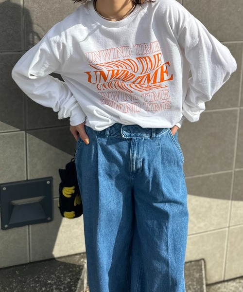 mi via loca（ミヴィアロカ）の「【GILDAN】UNWIND TIME ロゴロンT（Tシャツ/カットソー・レディース・ブラック/ホワイト/ダークブラウン/ベージュ・MEDIUM/X-LARGE）」の16枚目の写真