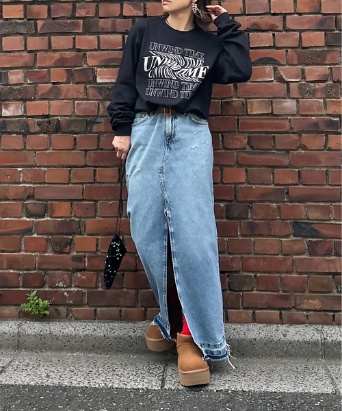 mi via loca（ミヴィアロカ）の「【GILDAN】UNWIND TIME ロゴロンT（Tシャツ/カットソー・レディース・ブラック/ホワイト/ダークブラウン/ベージュ・MEDIUM/X-LARGE）」の20枚目の写真