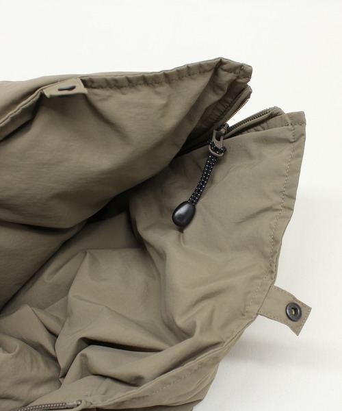 RNA-N（アールエヌエーエヌ）の「J2161 ミリタリーダウンジャケット（ダウンジャケット/コート・レディース・オリーブ/ブラック/キナリ・FREE）」の14枚目の写真
