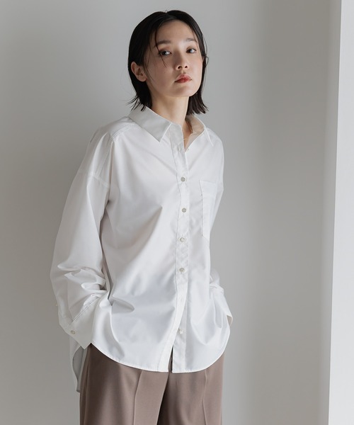 Andemiu(アンデミュウ)の「デザインボタンシャツ長袖603838(シャツ/ブラウス・レディース・ピンク/オフホワイト/ブルー/ホワイト・FREE)」の2枚目の写真