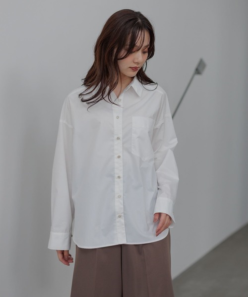 Andemiu(アンデミュウ)の「デザインボタンシャツ長袖603838(シャツ/ブラウス・レディース・ピンク/オフホワイト/ブルー/ホワイト・FREE)」の3枚目の写真
