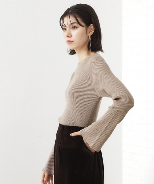 THE SHOP TK （ザ ショップ ティーケー ）の「【品よく魅せる】フレアスリーブ リブニット/毛玉になりにくい/静電気防止/洗濯機OK（ニット/セーター・レディース・ワインレッド/ベージュ/ブラック/アイボリー・13/12）」の16枚目の写真