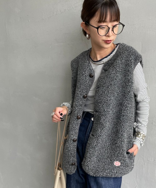 Vincent et Mireille（バンソンエミレイユ）の「[Vincent et Mireille/ヴァンソン エ ミレイユ] ボアフリースベスト（ベスト・レディース・グレー・36）」の4枚目の写真