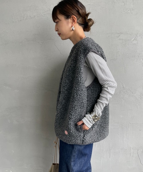 Vincent et Mireille（バンソンエミレイユ）の「[Vincent et Mireille/ヴァンソン エ ミレイユ] ボアフリースベスト（ベスト・レディース・グレー・36）」の6枚目の写真