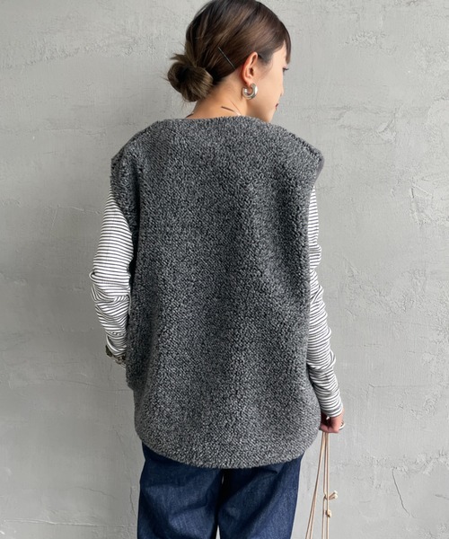 Vincent et Mireille（バンソンエミレイユ）の「[Vincent et Mireille/ヴァンソン エ ミレイユ] ボアフリースベスト（ベスト・レディース・グレー・36）」の7枚目の写真