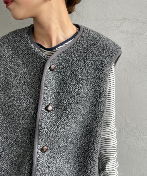 Vincent et Mireille（バンソンエミレイユ）の「[Vincent et Mireille/ヴァンソン エ ミレイユ] ボアフリースベスト（ベスト・レディース・グレー・36）」の14枚目の写真