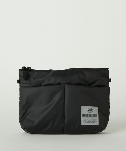 KiU(キウ)の「KiU/キウ 別注 撥水 マルチポケット ソフトパフィーサコッシュ【THE CRAFT CREW PRODUCTS】(ショルダーバッグ・レディース・シルバー/ブラック・FREE)」の16枚目の写真