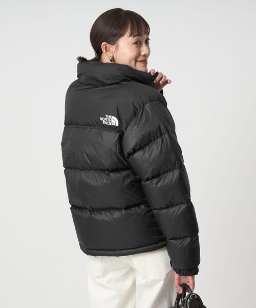 THE NORTH FACE(ザノースフェイス)の「<THE NORTH FACE>ショート ヌプシ ジャケット(ダウンジャケット/コート・レディース・ブラック/ベージュ・M/L)」の5枚目の写真
