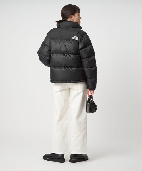 THE NORTH FACE(ザノースフェイス)の「<THE NORTH FACE>ショート ヌプシ ジャケット(ダウンジャケット/コート・レディース・ブラック/ベージュ・M/L)」の8枚目の写真