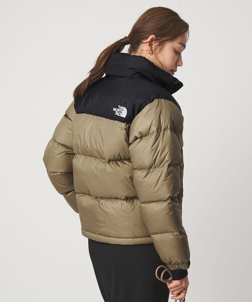 THE NORTH FACE(ザノースフェイス)の「<THE NORTH FACE>ショート ヌプシ ジャケット(ダウンジャケット/コート・レディース・ブラック/ベージュ・M/L)」の10枚目の写真
