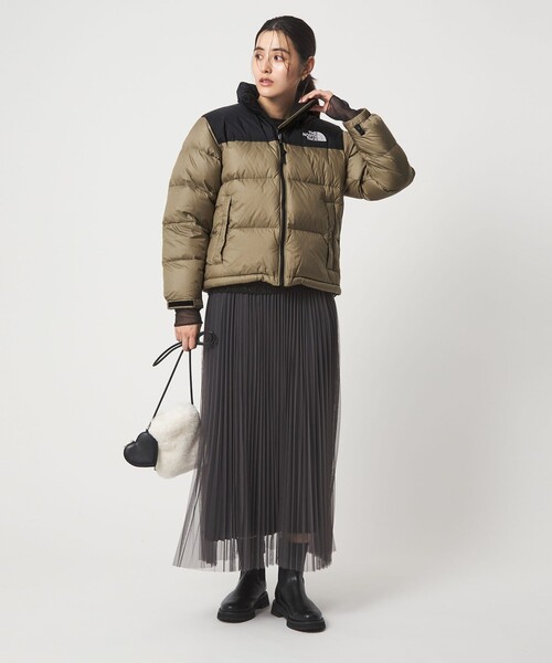 THE NORTH FACE(ザノースフェイス)の「<THE NORTH FACE>ショート ヌプシ ジャケット(ダウンジャケット/コート・レディース・ブラック/ベージュ・M/L)」の17枚目の写真