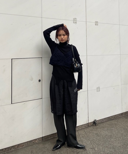 Ameri(アメリ)の「HALF SHEER LAYERED PANTS(スラックス・レディース・テラコッタ/スミクロ/ベージュ・SMALL/MEDIUM)」の11枚目の写真