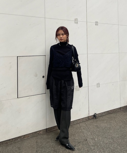 Ameri(アメリ)の「HALF SHEER LAYERED PANTS(スラックス・レディース・テラコッタ/スミクロ/ベージュ・SMALL/MEDIUM)」の10枚目の写真
