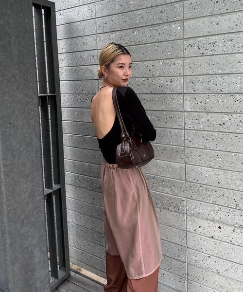 Ameri(アメリ)の「HALF SHEER LAYERED PANTS(スラックス・レディース・テラコッタ/スミクロ/ベージュ・SMALL/MEDIUM)」の13枚目の写真