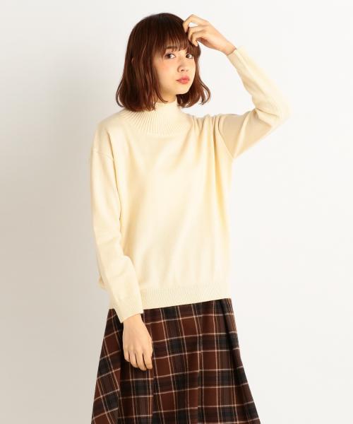 RAY CASSIN（レイカズン）の「ハイネックコクーンプルオーバー（ニット/セーター・レディース・ブラウン/ネイビー/キナリ・FREE）」の2枚目の写真