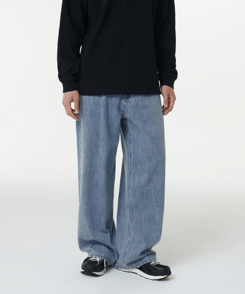 MUSINSA STANDARD（ムシンサスタンダード）の「リネンライクエクストラワイドデニムパンツ[ライトインディゴ]（デニムパンツ・メンズ・その他・27/28/29/34/32/30/31/33/26/40/38/42/36）」の2枚目の写真