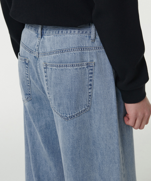 MUSINSA STANDARD（ムシンサスタンダード）の「リネンライクエクストラワイドデニムパンツ[ライトインディゴ]（デニムパンツ・メンズ・その他・27/28/29/34/32/30/31/33/26/40/38/42/36）」の7枚目の写真