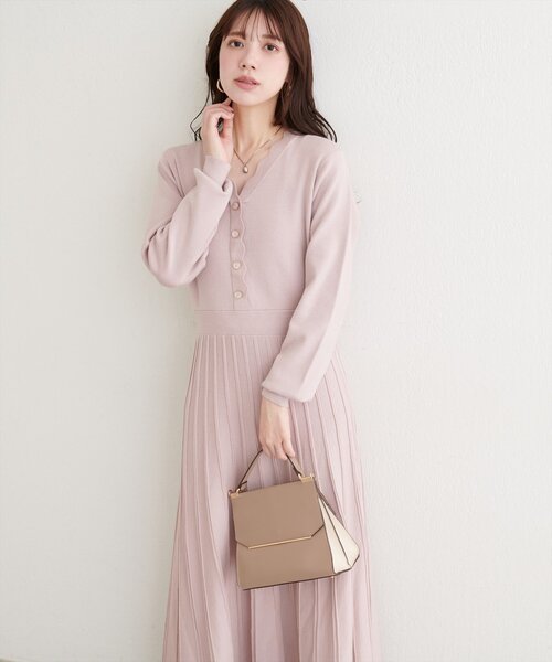 セール】スカラッププリーツニットワンピース（ワンピース）｜natural