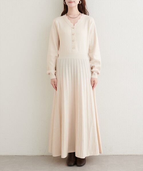 natural couture（ナチュラルクチュール）の「スカラッププリーツニットワンピース（ワンピース・レディース・ピンク/ブラウン/ネイビー/アイボリー・FREE）」の12枚目の写真