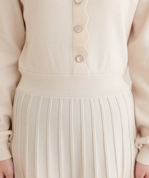 natural couture（ナチュラルクチュール）の「スカラッププリーツニットワンピース（ワンピース・レディース・ピンク/ブラウン/ネイビー/アイボリー・FREE）」の16枚目の写真