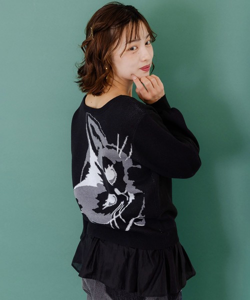ScoLar(スカラー)の「153680:ひょっこりネコ×フリル付き 4WAYプルオーバー(カーディガン/ボレロ・レディース・ローズ/ブルー/ブラック・M)」の1枚目の写真