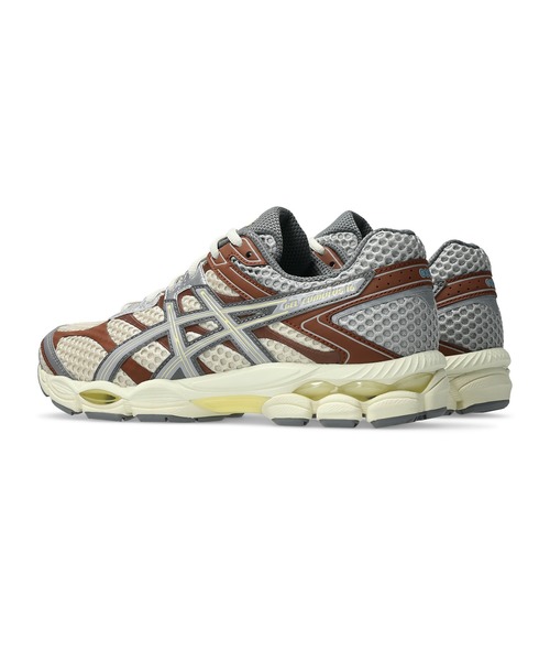 ASICS(アシックス)の「GEL-CUMULUS 16 / ゲルキュムラス 16(スニーカー・メンズ・ベージュ系その他・25.5/24/26/24.5/27/23/25/28/27.5/23.5/26.5/29.5/28.5/29)」の7枚目の写真