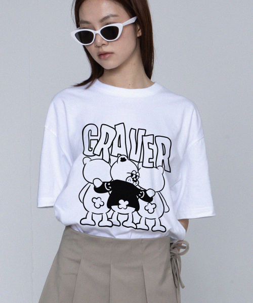 GRAVER（グレーバー）の「[ユニセックス]3ベアコミックスロゴ半袖Tシャツ_ホワイト（Tシャツ/カットソー・レディース・ホワイト・X-LARGE/SMALL/MEDIUM/LARGE）」の9枚目の写真
