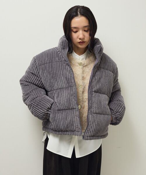 Green　Parks（グリーンパークス）の「・swing by ワイドコールスタンドブルゾン（ブルゾン・レディース・オフホワイト/チャコールグレー/ライトベージュ・FREE）」の4枚目の写真