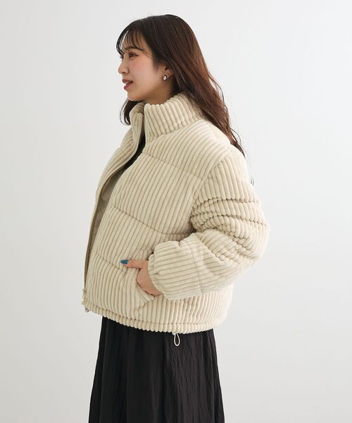 Green　Parks（グリーンパークス）の「・swing by ワイドコールスタンドブルゾン（ブルゾン・レディース・オフホワイト/チャコールグレー/ライトベージュ・FREE）」の22枚目の写真