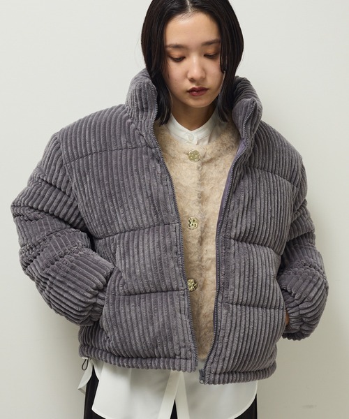 Green　Parks（グリーンパークス）の「・swing by ワイドコールスタンドブルゾン（ブルゾン・レディース・オフホワイト/チャコールグレー/ライトベージュ・FREE）」の2枚目の写真