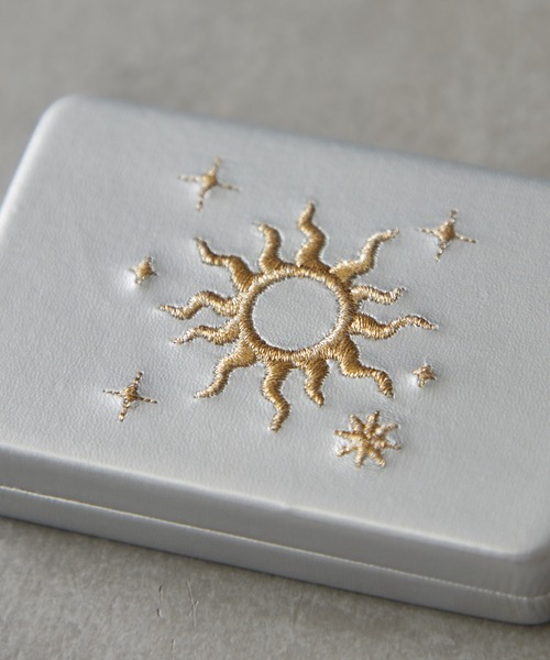 BIRTHDAY BAR（バースデイバー）の「SUN&MOON small case　太陽と月スモールケース（ポーチ・レディース・ネイビー/シルバー・FREE）」の8枚目の写真