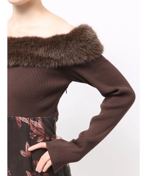 MERCURYDUO(マーキュリーデュオ)の「花柄オフショルニットドッキングワンピース(ワンピース・レディース・アイボリー/ブラウン・MEDIUM/SMALL)」の11枚目の写真