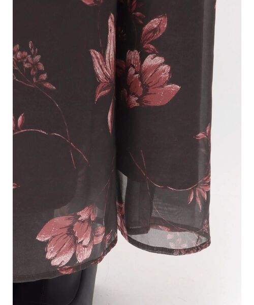 MERCURYDUO(マーキュリーデュオ)の「花柄オフショルニットドッキングワンピース(ワンピース・レディース・アイボリー/ブラウン・MEDIUM/SMALL)」の12枚目の写真