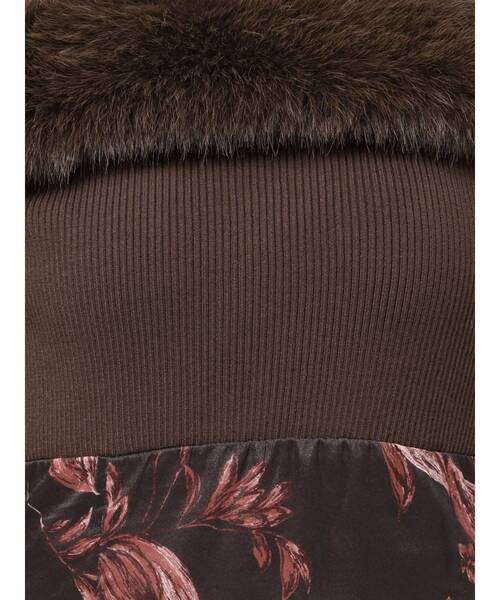 MERCURYDUO(マーキュリーデュオ)の「花柄オフショルニットドッキングワンピース(ワンピース・レディース・アイボリー/ブラウン・MEDIUM/SMALL)」の8枚目の写真