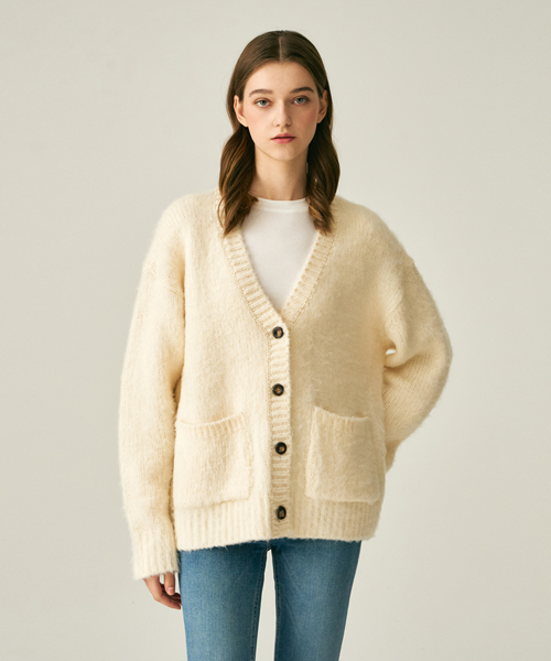 LADY VOLUME（レディーボリューム）の「SOFT BRUSH WOOL CARDIGAN_CREAM（カーディガン/ボレロ・レディース・その他・FREE）」の2枚目の写真