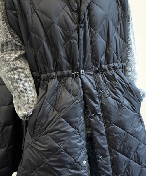 TAION(タイオン)の「TAION / タイオン CITY DOWN CAPE (TAION-CPCI) シティ ダウンケープ レディース(ダウンジャケット/コート・レディース・チャコールグレー/ベージュ/ダークネイビー/ブラック・ONE SIZE)」の6枚目の写真