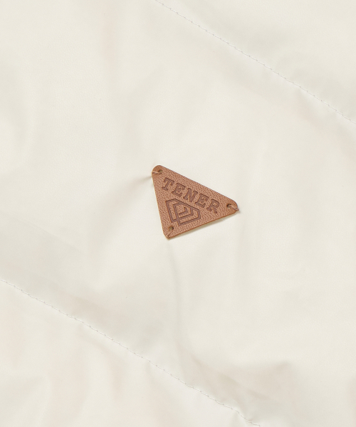 TENER（テネル）の「Patch Leather Padded-White（ダウンジャケット/コート・メンズ・その他・FREE）」の4枚目の写真