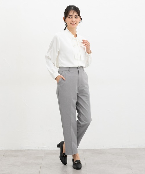 Honeys(ハニーズ)の「【ストレッチ・ウォッシャブル・イージーケア】センタープレスパンツ(股下60cm)(スラックス・レディース・ダークベージュ/ネイビー/ライトグレー系2/ライトグレー系1/ブラック・3L/L/LL/M/S)」の17枚目の写真