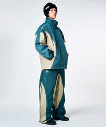DOLL OUTERWEAR（ドラ アウターウェア）の「[DOLL x FOGUS]コラ スノーボードウェアセット（ジャケット&パンツ）ベージュグリーン 男女共用（セットアップ）」