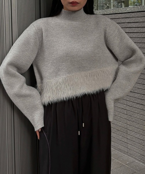 &g'aime(アンジェム)の「【&g'aime 】シャギー切替ショートニット Shaggy Contrast Short Knit(ニット/セーター・レディース・杢グレー/ブラック/キャメル・FREE)」の17枚目の写真