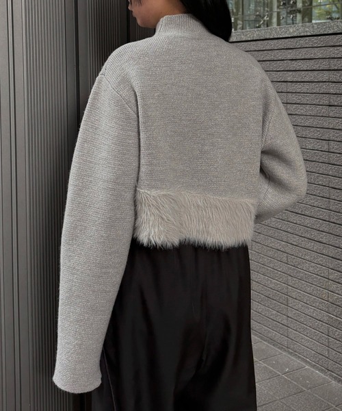 &g'aime(アンジェム)の「【&g'aime 】シャギー切替ショートニット Shaggy Contrast Short Knit(ニット/セーター・レディース・杢グレー/ブラック/キャメル・FREE)」の20枚目の写真