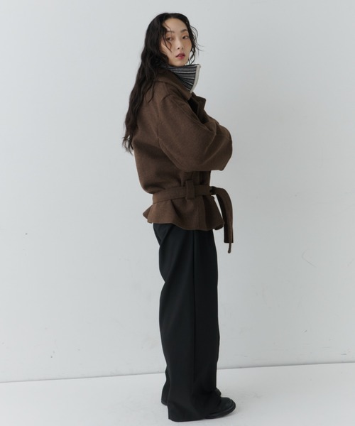 NUJOH(ヌゾ)の「Belted Volume Short Coat / ベルテッドボリュームショートコート(ピーコート・レディース・ブラウン/ブラック/グレー・FREE)」の21枚目の写真