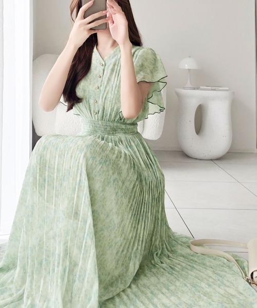 mily bilet(ミウィビレット)の「【mily bilet】水彩調の花柄が目を惹く、大人の袖フリルプリーツワンピース(半袖)(ワンピース・レディース・ラベンダー/グリーン/ピンク・LARGE/X-LARGE/MEDIUM/SMALL)」の10枚目の写真