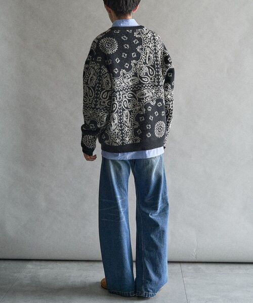 CRAFT STANDARD BOUTIQUE（クラフトスタンダードブティック）の「ペイズリー柄ニットプルオーバー（ニット/セーター・メンズ・グレイッシュベージュ/アイボリー/ブラック・M/L/XL）」の21枚目の写真