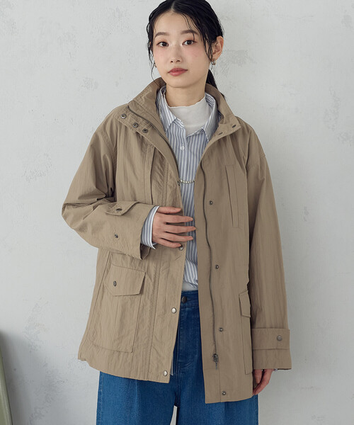 COMME CA ISM(コムサイズム)の「マウンテンパ-カ-(マウンテンパーカー・レディース・ベージュ/カーキ/チャコール・X-LARGE/LARGE/MEDIUM/SMALL)」の3枚目の写真