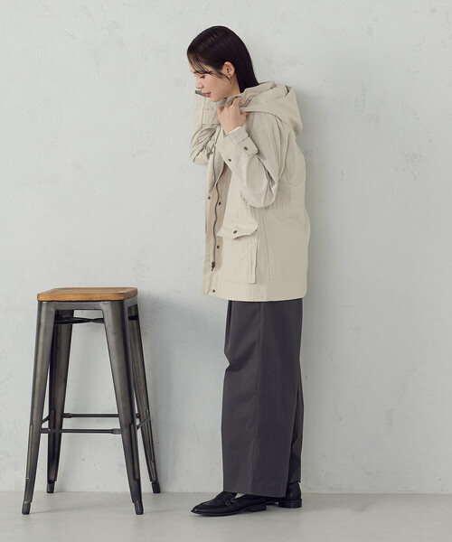 COMME CA ISM(コムサイズム)の「マウンテンパ-カ-(マウンテンパーカー・レディース・ベージュ/カーキ/チャコール・X-LARGE/LARGE/MEDIUM/SMALL)」の8枚目の写真