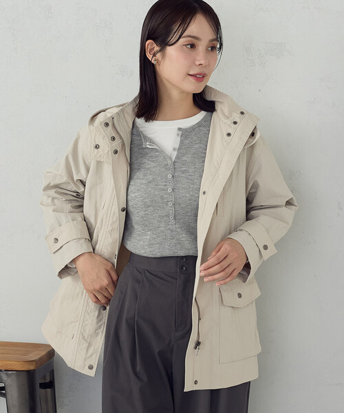 COMME CA ISM(コムサイズム)の「マウンテンパ-カ-(マウンテンパーカー・レディース・ベージュ/カーキ/チャコール・X-LARGE/LARGE/MEDIUM/SMALL)」の10枚目の写真